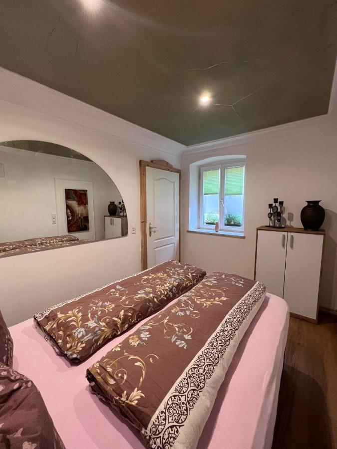 אטנהיים Ferienwohnung Am Kirchberg מראה חיצוני תמונה