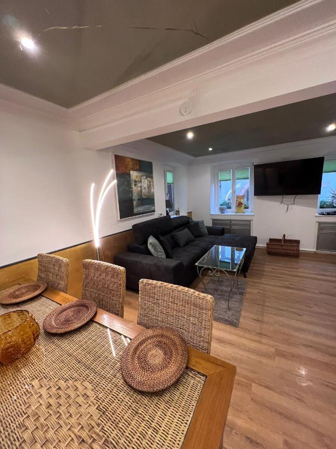אטנהיים Ferienwohnung Am Kirchberg מראה חיצוני תמונה