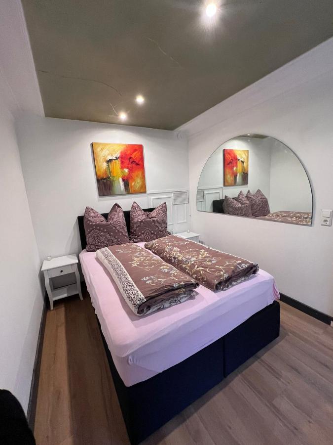 אטנהיים Ferienwohnung Am Kirchberg מראה חיצוני תמונה