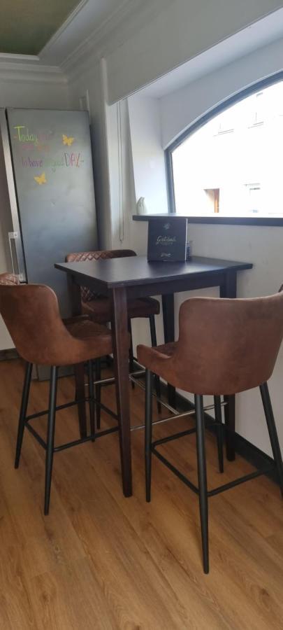 אטנהיים Ferienwohnung Am Kirchberg מראה חיצוני תמונה